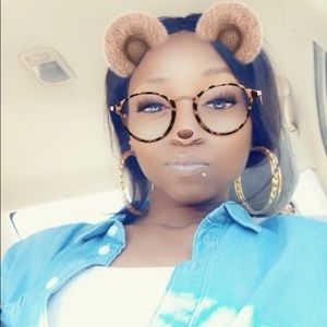 Meet your Posher, Toya